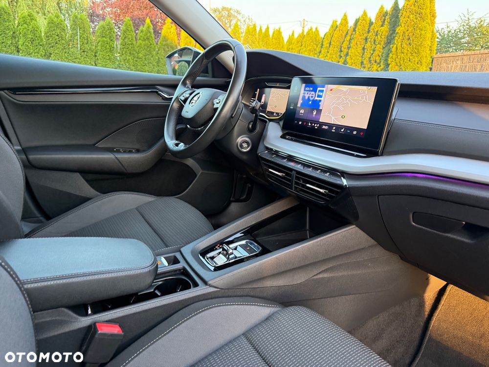 Skoda Octavia 2.0 TDI Elegance DSG - 39