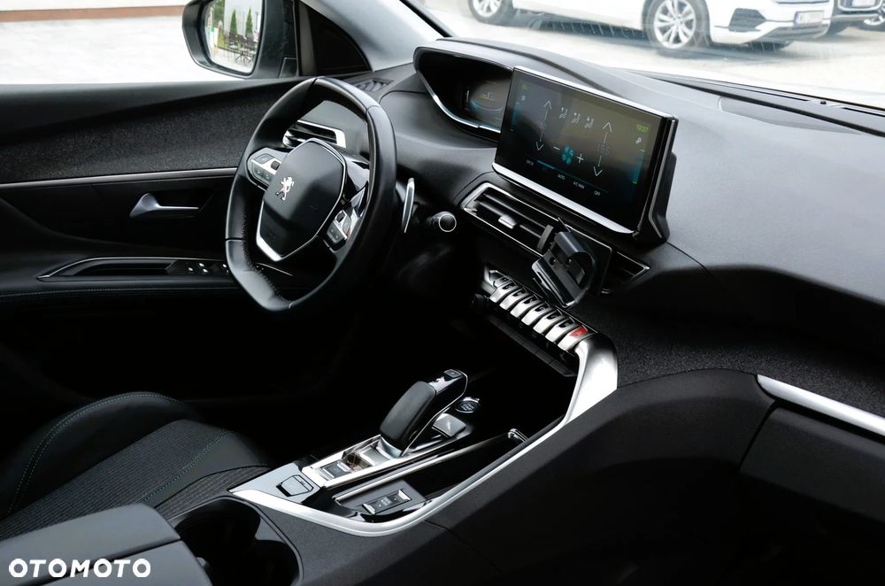 Peugeot 3008 1.6 PureTech Hybrid4 PHEV Allure S&S EAT8 - 22