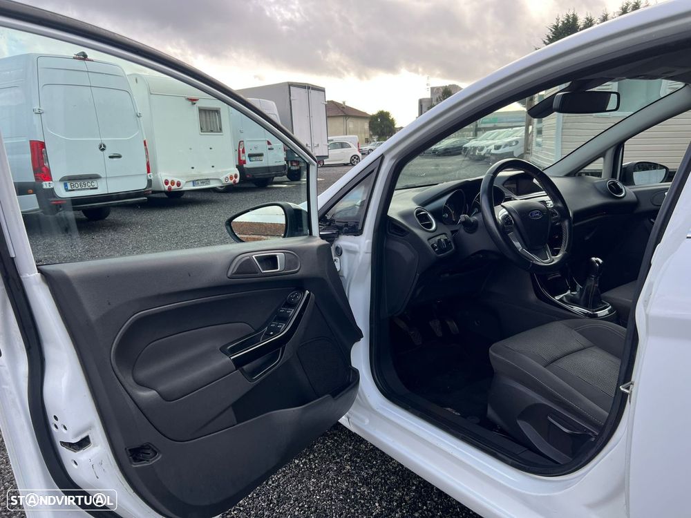 Ford Fiesta 1.5 TDCi Titanium - 13