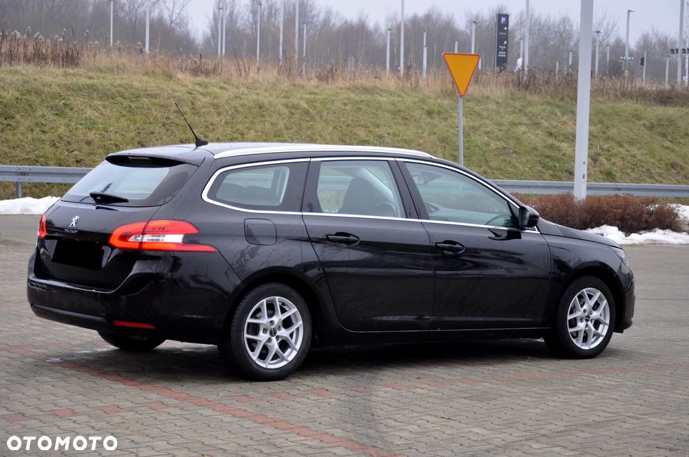 Peugeot 308 BlueHDi 130 EAT8 Black Edition - 9