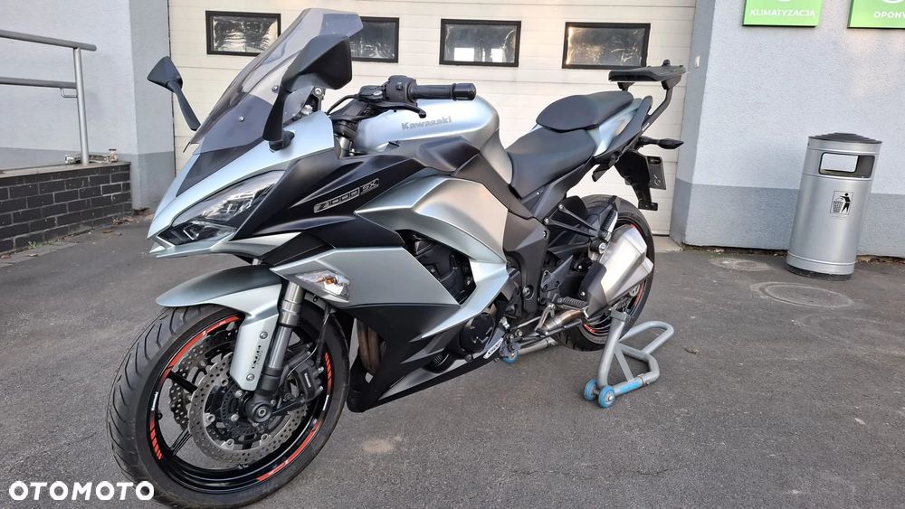 Kawasaki Ninja 1000 SX - 12