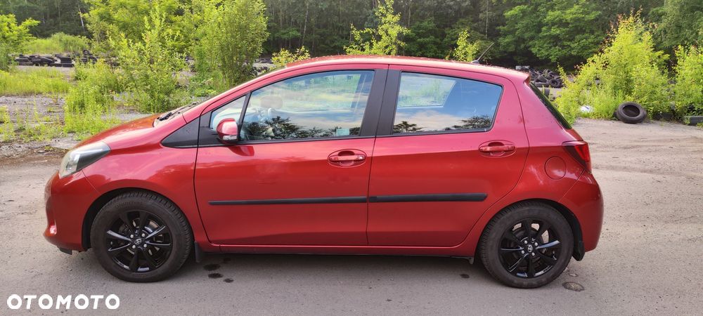 Toyota Yaris 1.33 Premium EU6 - 5