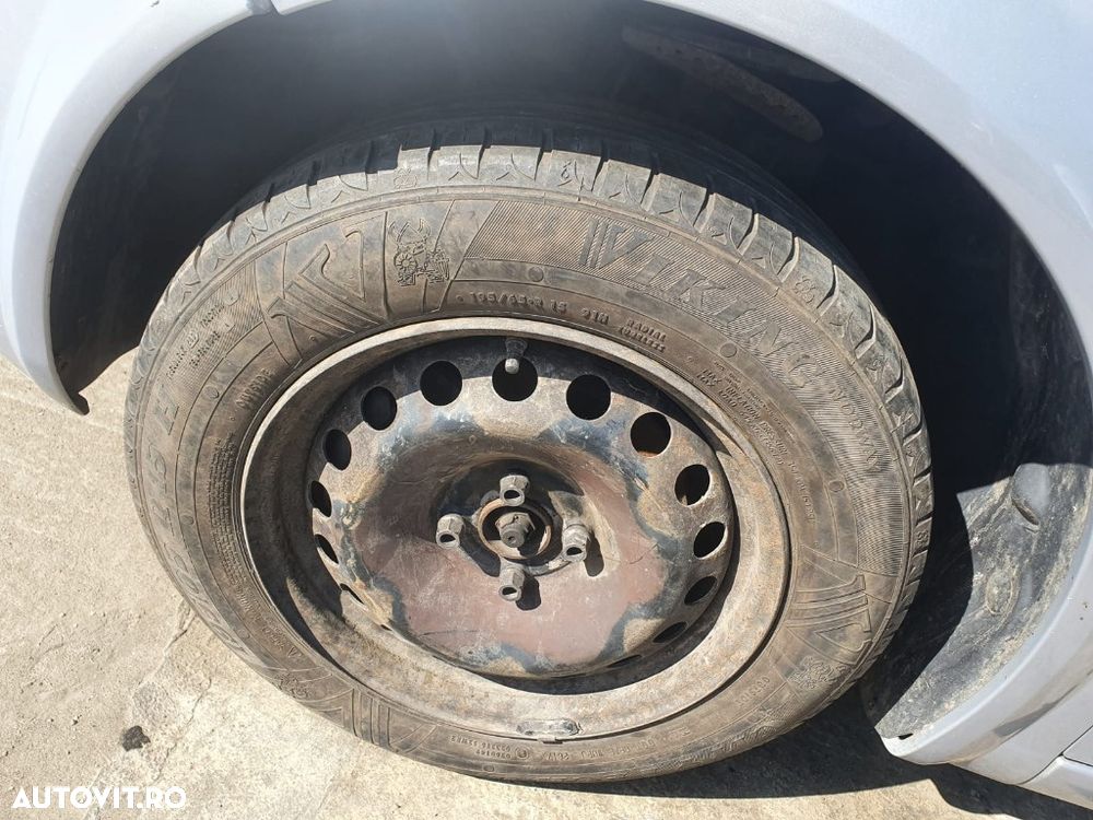 Dezmembrez Renault Megane 2 motor  1.6 benzina 112cp, K4M, Clio cutie de viteze dezmembrari piese - 8