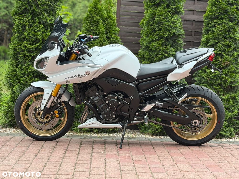 Yamaha FZ8 - 7