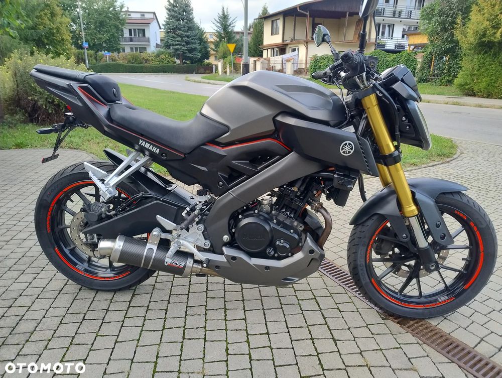 Yamaha MT - 22