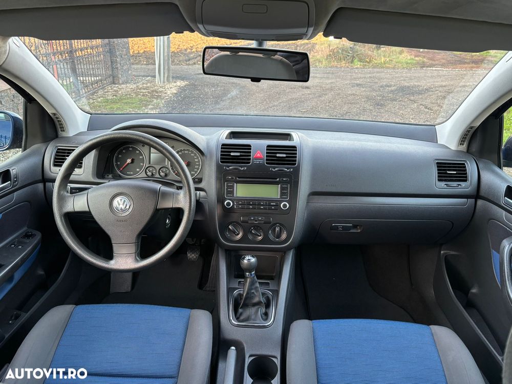 Volkswagen Golf 1.6 Comfortline - 6