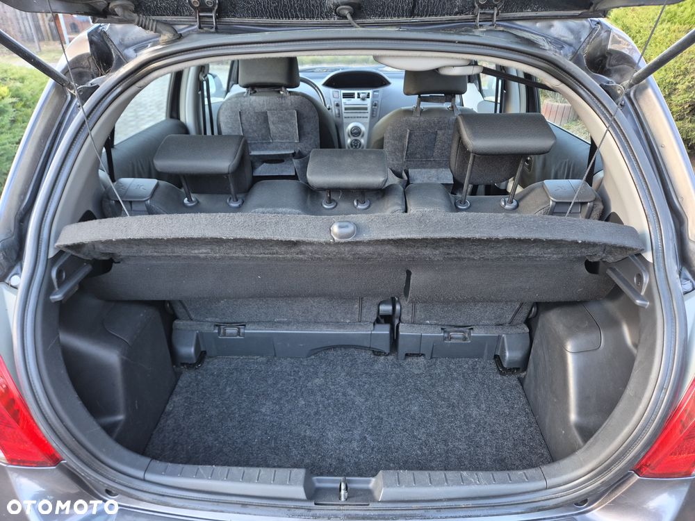 Toyota Yaris - 27