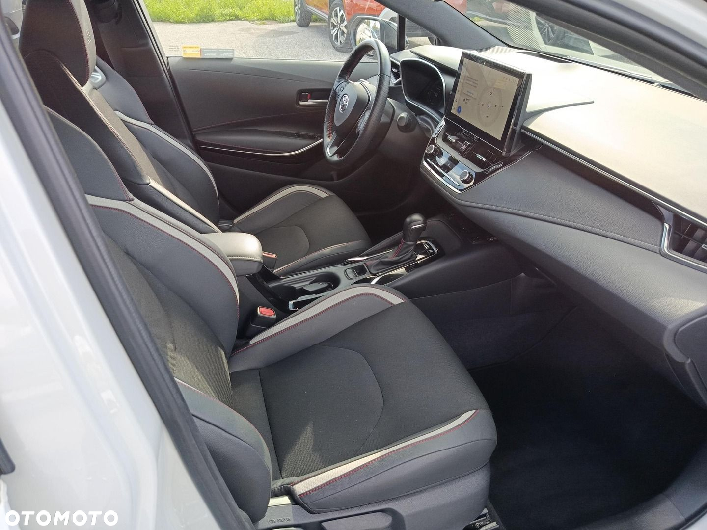 Toyota Corolla 1.8 Hybrid GR Sport Dynamic - 9