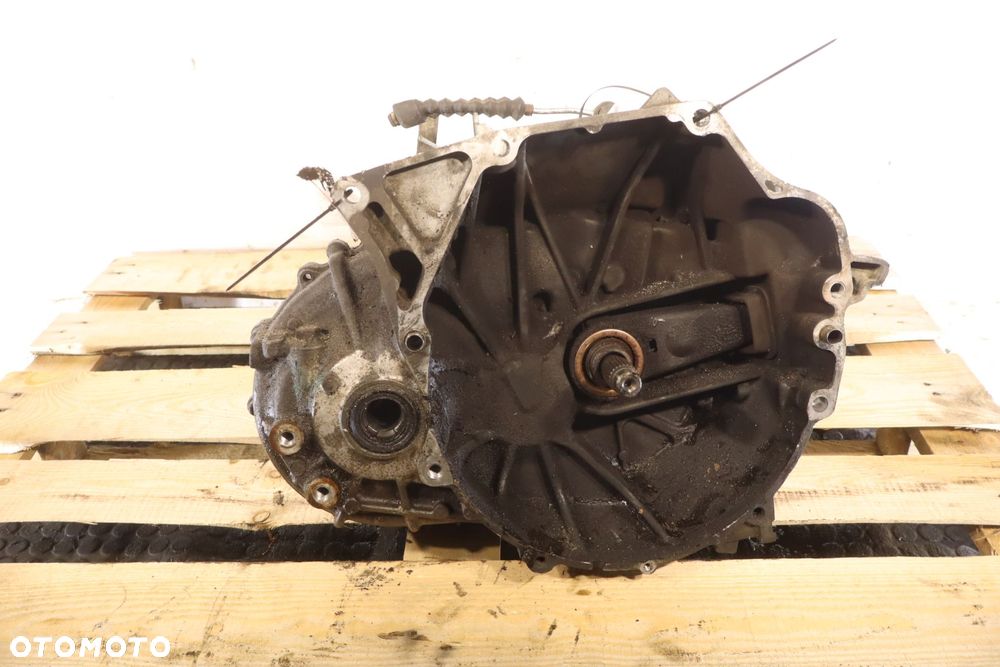 SKRZYNIA BIEGÓW 6 BIEGOWA HONDA FR-V 2.0 - 1