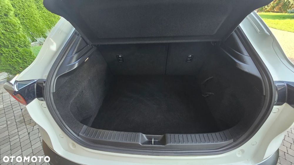 Mazda CX-30 SKYACTIV-X 2.0 M-Hybrid SELECTION - 33
