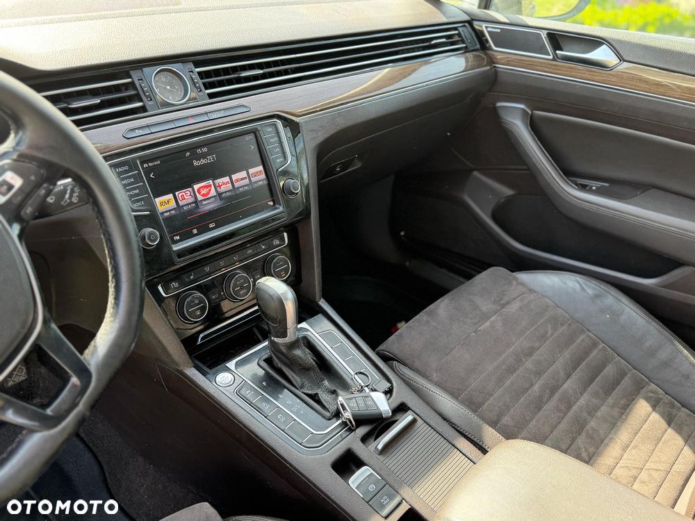 Volkswagen Passat 2.0 TDI SCR DSG Business - 9