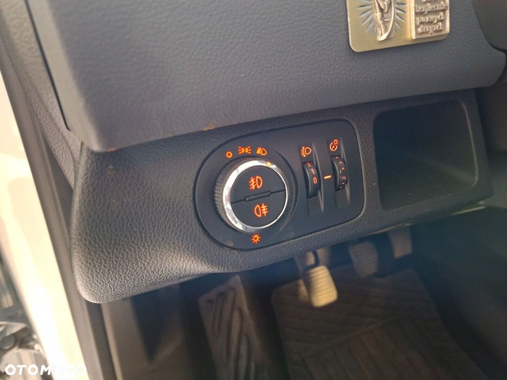 Opel Meriva 1.4 T Cosmo - 22