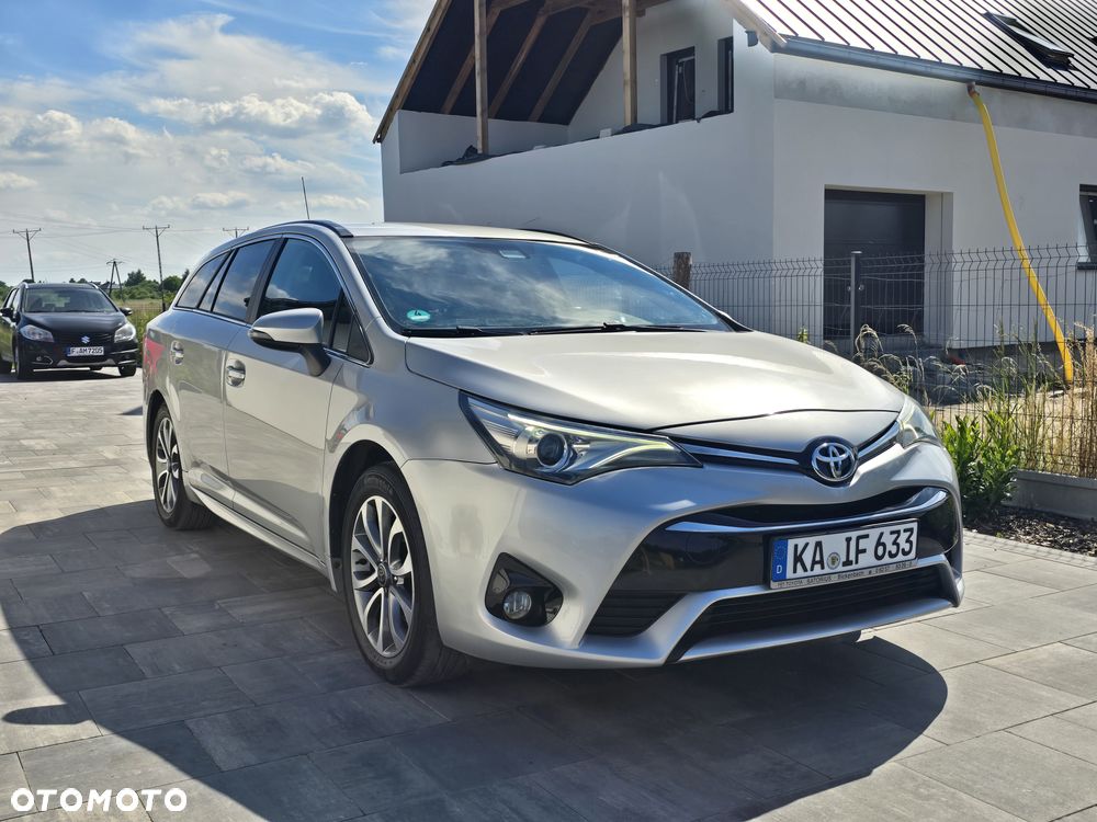 Toyota Avensis Touring Sports 1.8 Multidrive S Comfort - 3