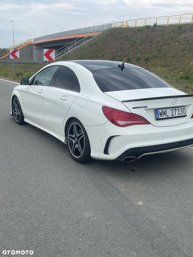 Mercedes-Benz CLA 250 7G-DCT - 17