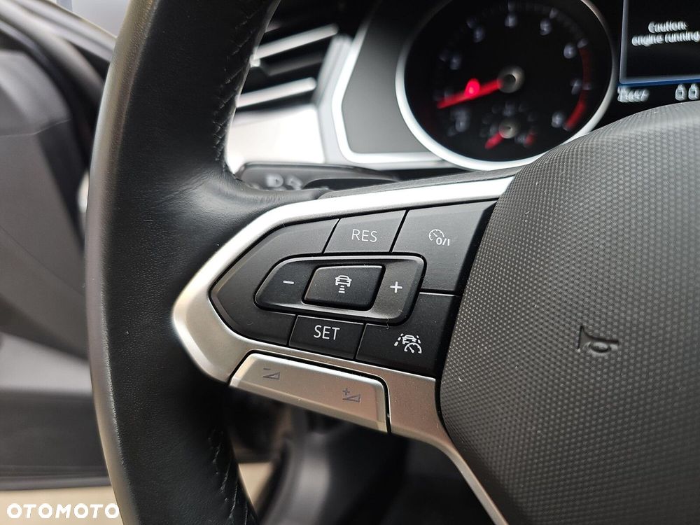 Volkswagen Passat Variant 1.5 TSI EVO Business DSG - 14