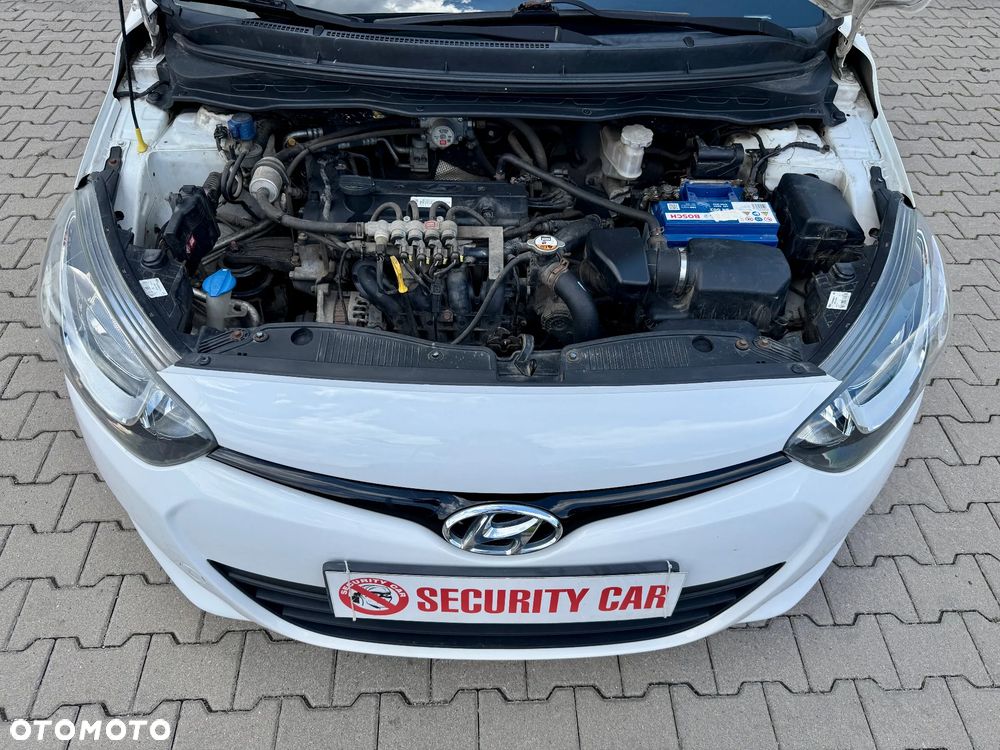 Hyundai i20 - 19