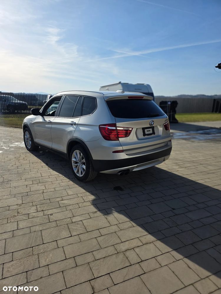 BMW X3 xDrive28i Advantage - 3