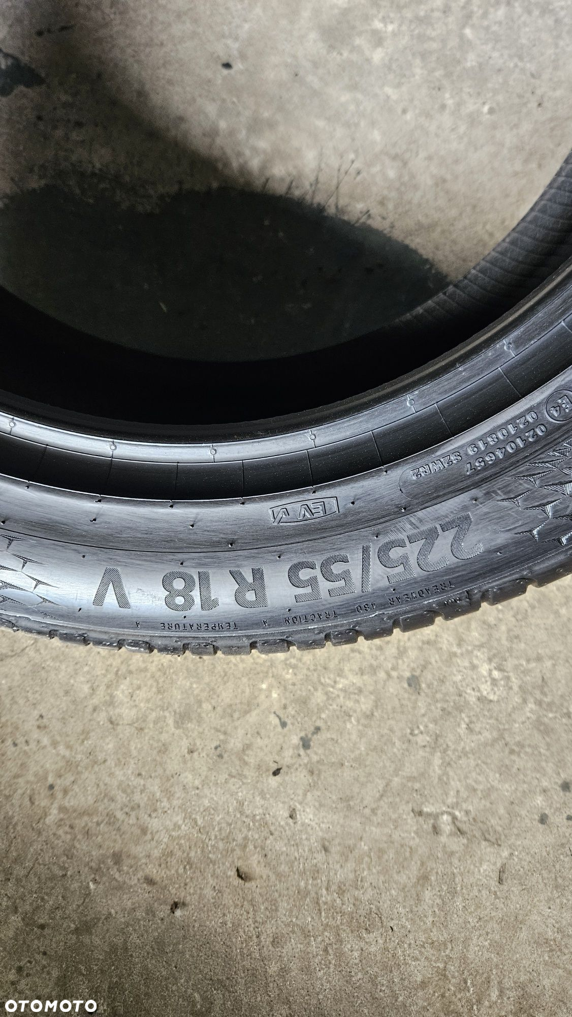 opony używane 225/55R18 Continental ULTRACONTACT - 5