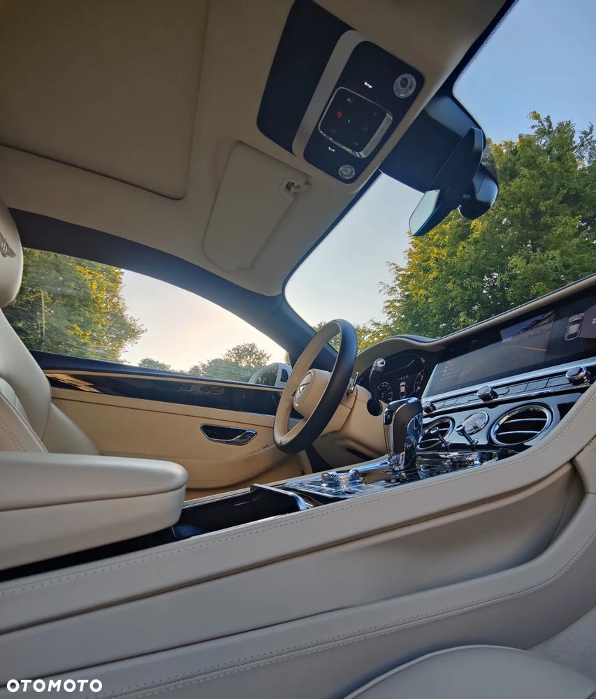 Bentley Continental GT New V8 S - 25