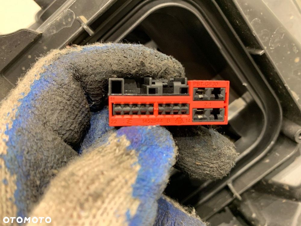 REFLEKTOR LEWY PRZÓD XENON  RENAULT CLIO V (B7_) 2019 - 2022 1.0 TCe 100 (B7MT) 74 kW [101 KM] - 6