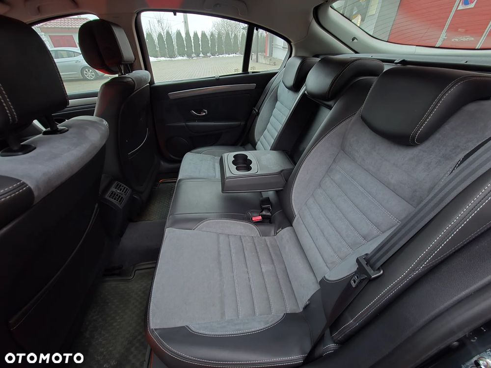 Renault Laguna 2.0 dCi FAP Initiale - 30