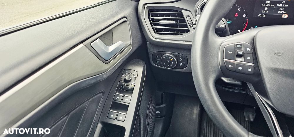 Ford Focus 1.0 EcoBoost Titanium X - 14