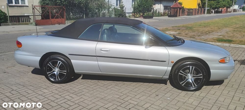 Chrysler Stratus LX 2.5 - 3