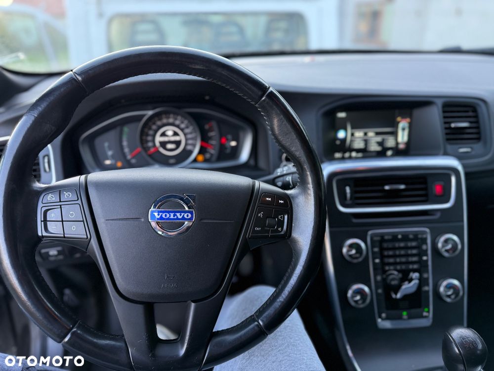 Volvo V60 D4 Edition Pro - 8
