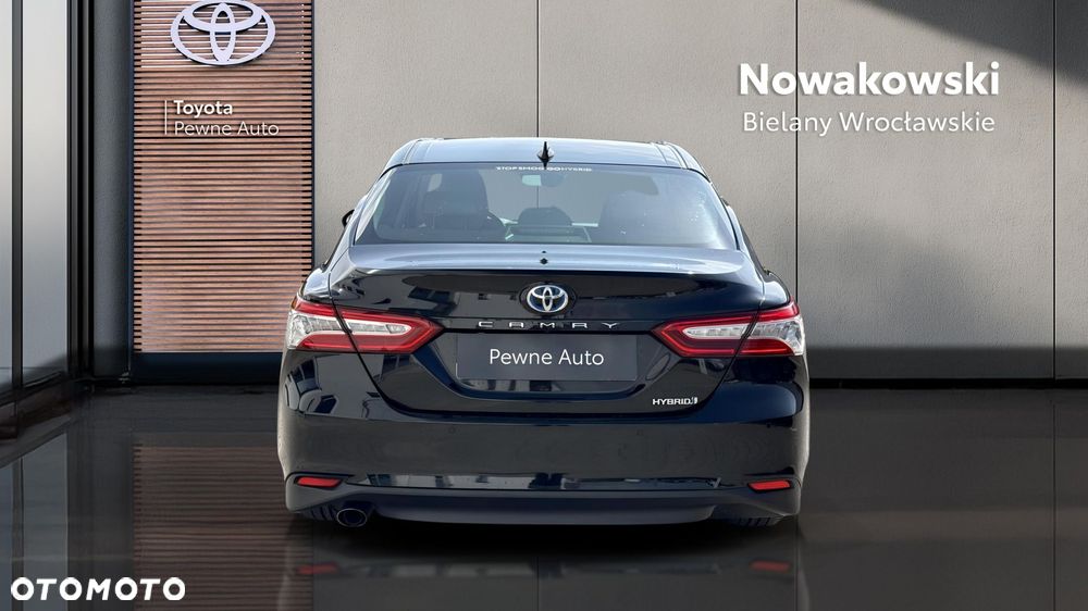 Toyota Camry 2.5 Hybrid Executive CVT - 4