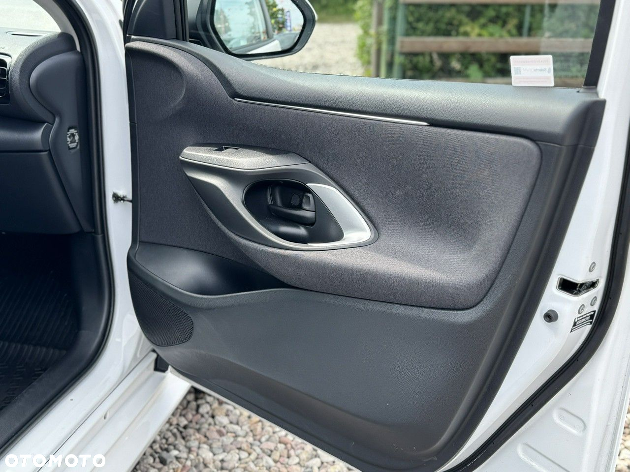 Toyota Yaris - 23