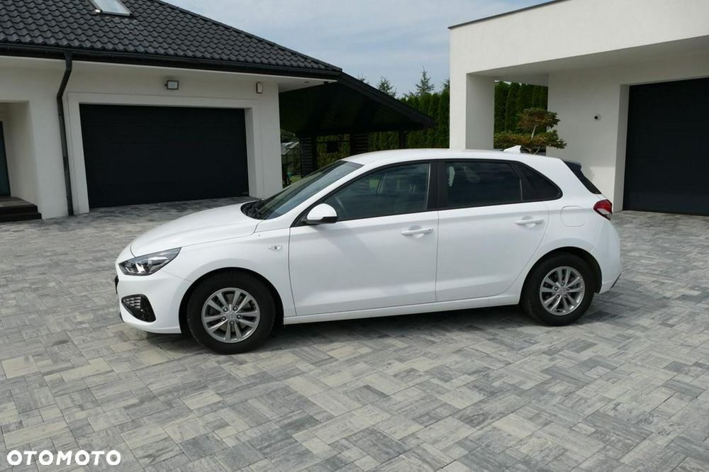 Hyundai i30 1.0 T-GDI Connect & Go - 9
