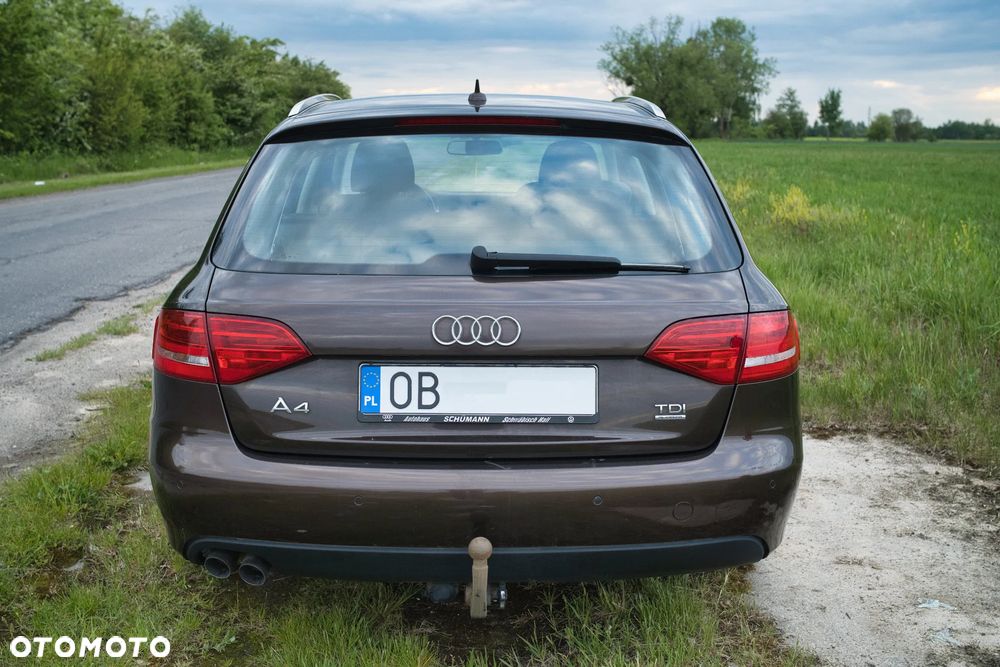 Audi A4 Avant 2.0 TDI DPF quattro Attraction - 6