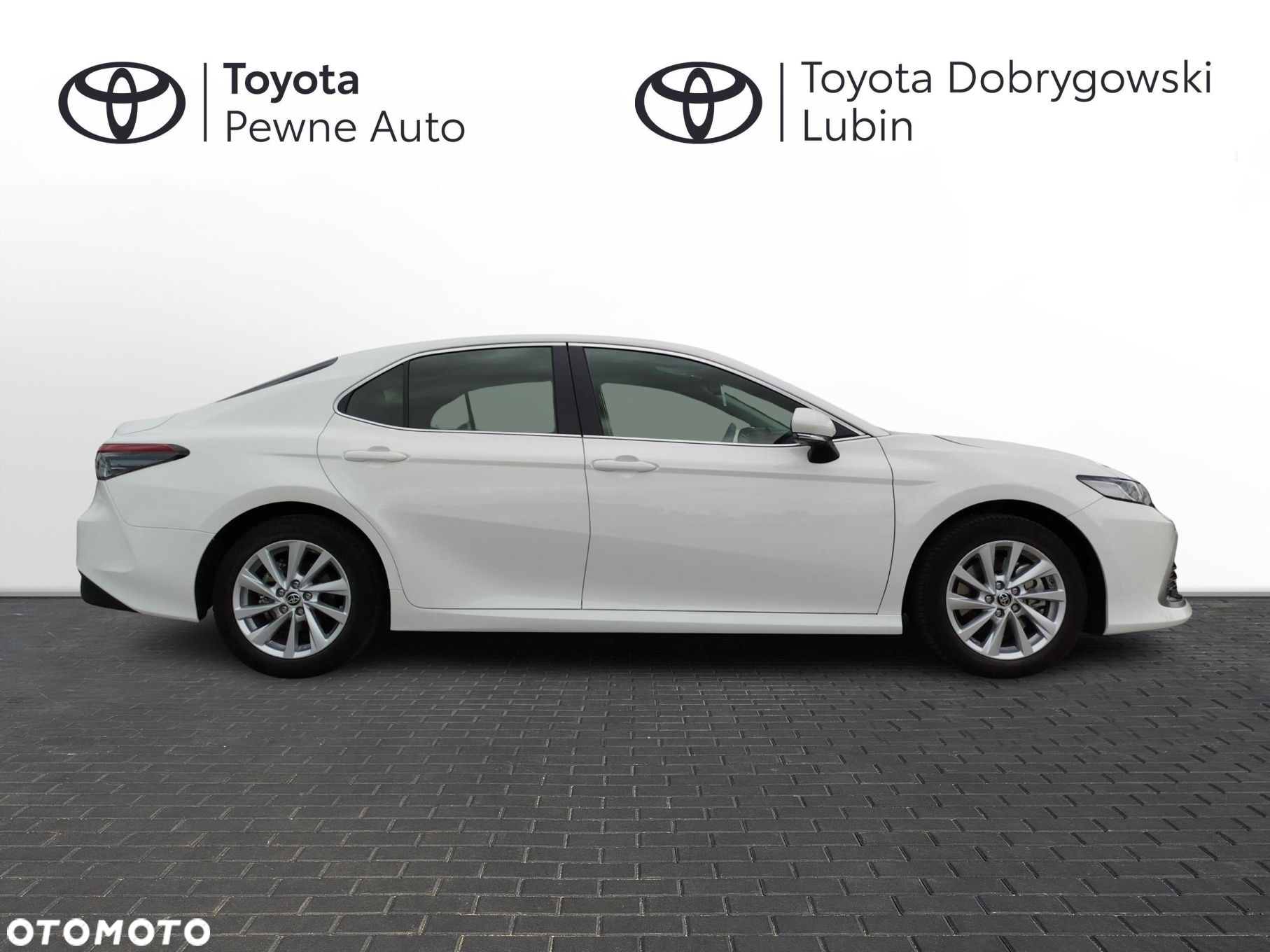 Toyota Camry - 6