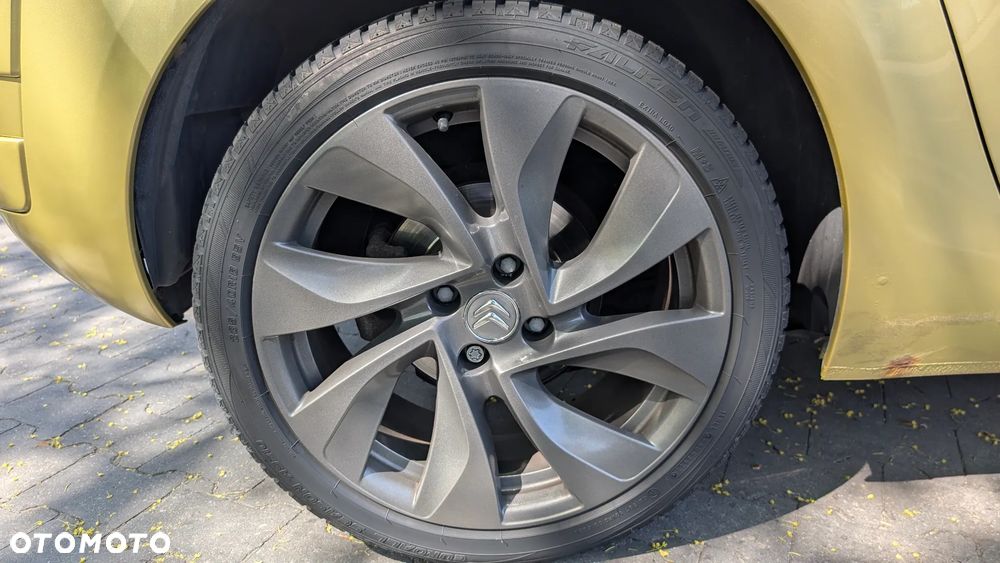 Citroën C4 Picasso 1.8 16V Confort - 24