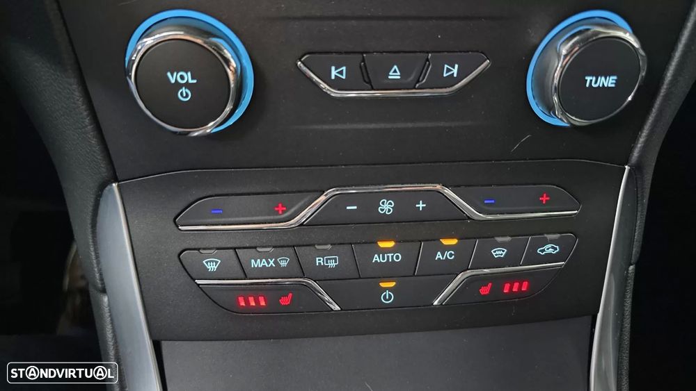 Ford S-Max 1.5 Eco Boost Start-Stopp TITANIUM - 18