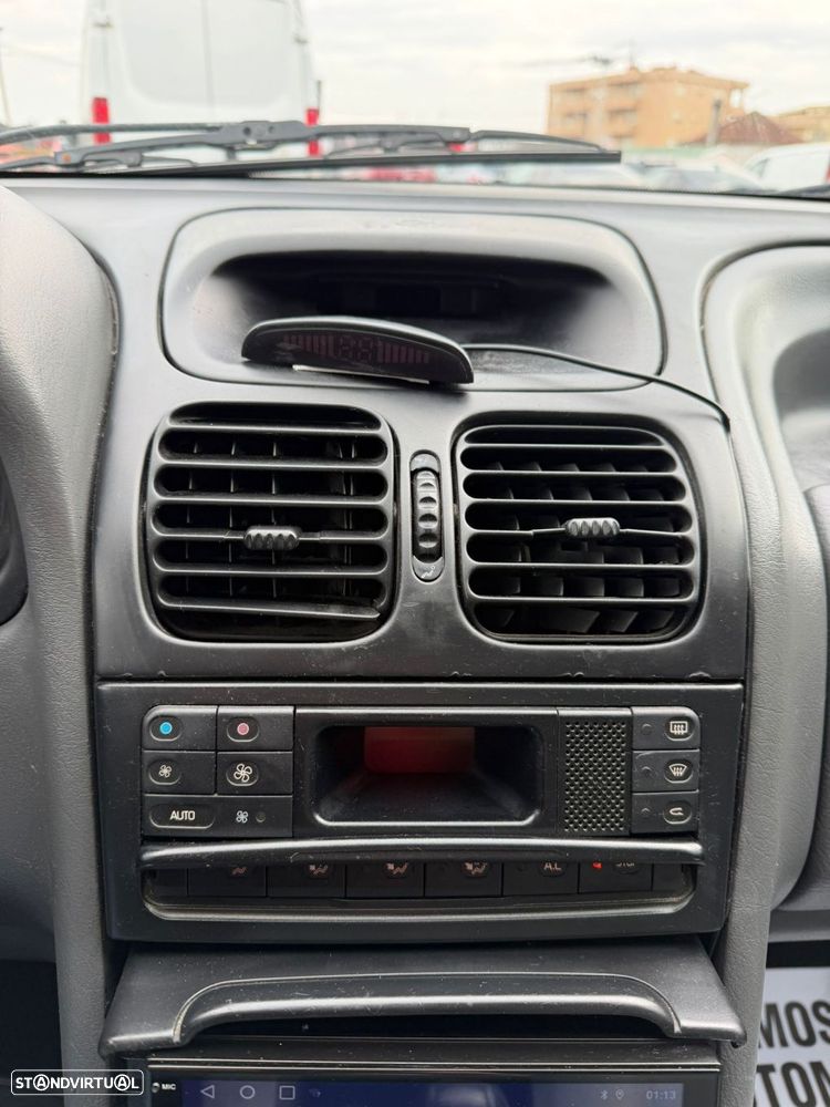 Renault Laguna 2.2 D - 27