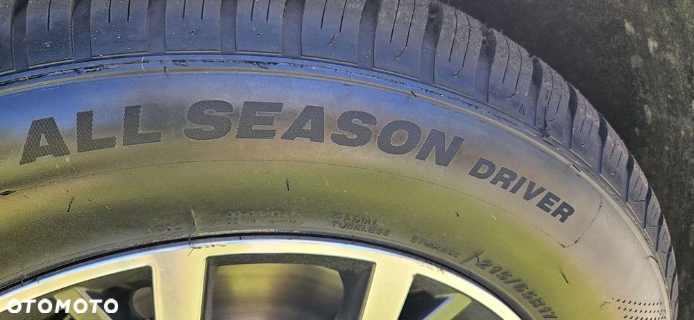 Volkswagen Tiguan 1.5 TSI EVO Life - 32