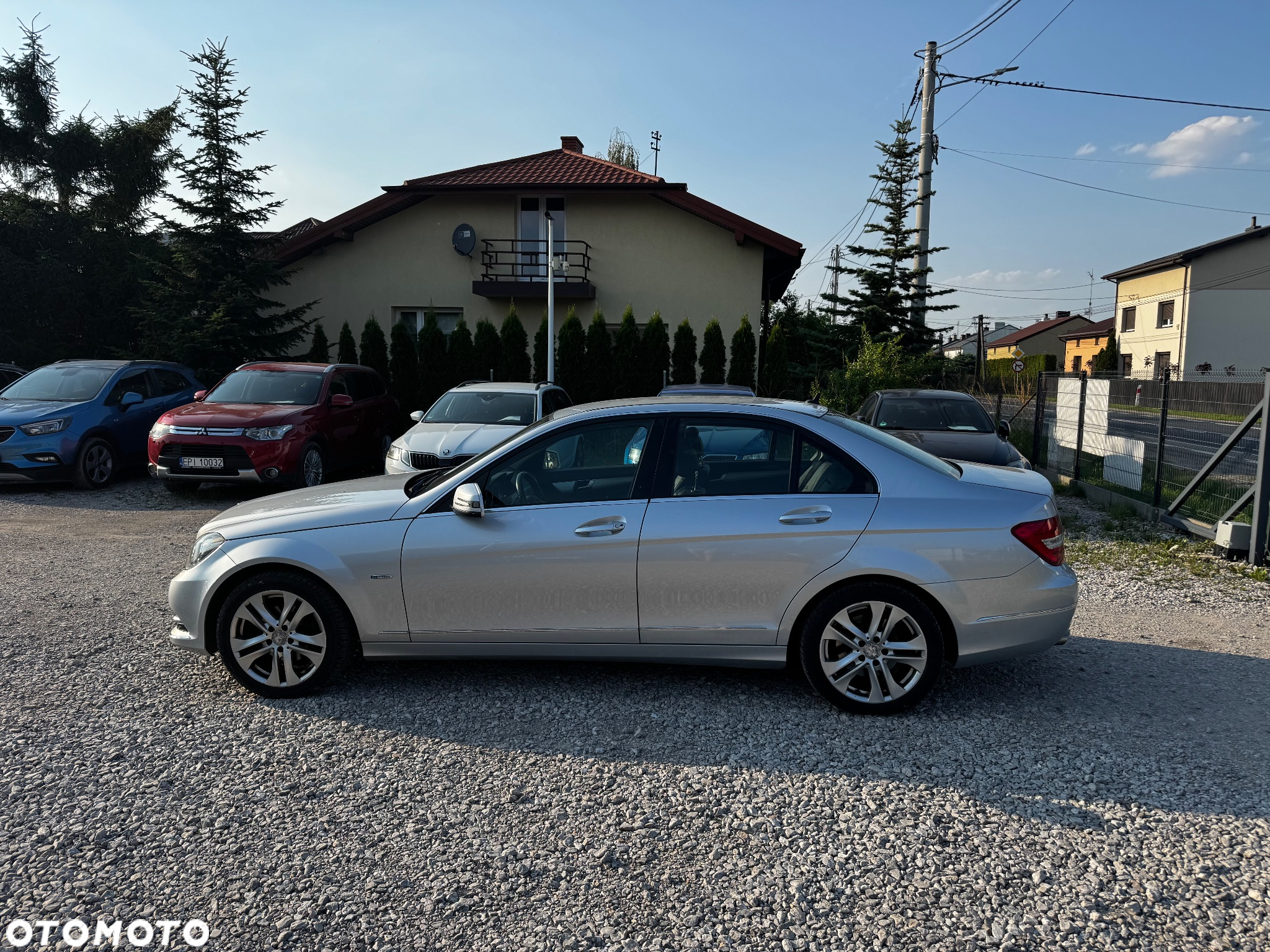 Mercedes-Benz Klasa C 200 CGI BlueEff Avantgarde - 7