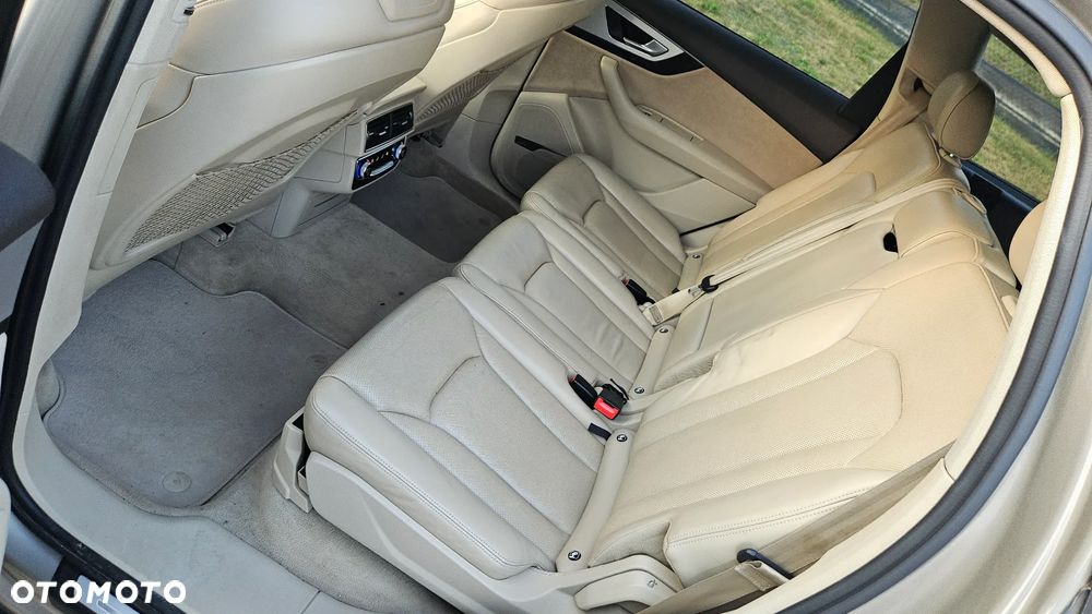 Audi Q7 - 21