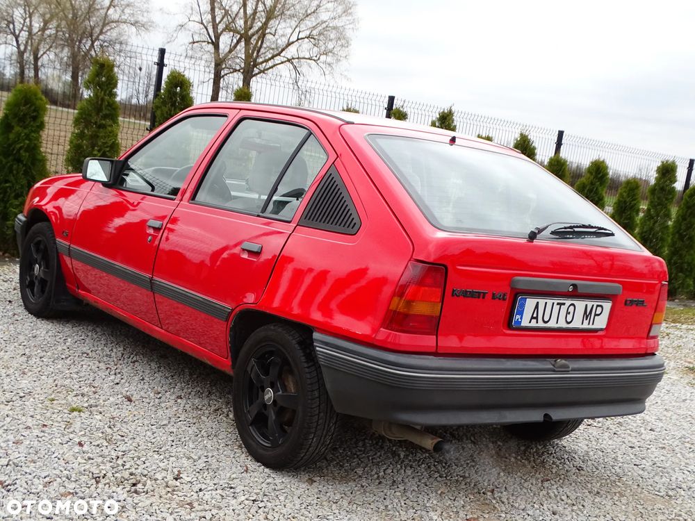 Opel Kadett 1.4 LS - 4