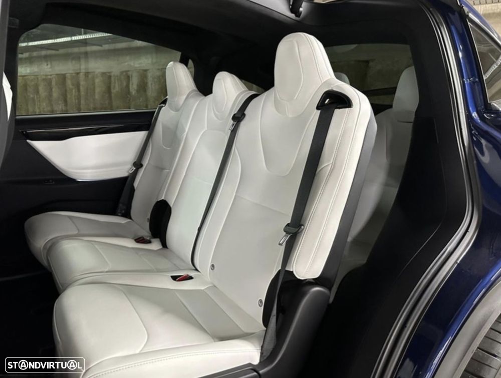 Tesla Model X 100 kWh Long Range AWD - 36