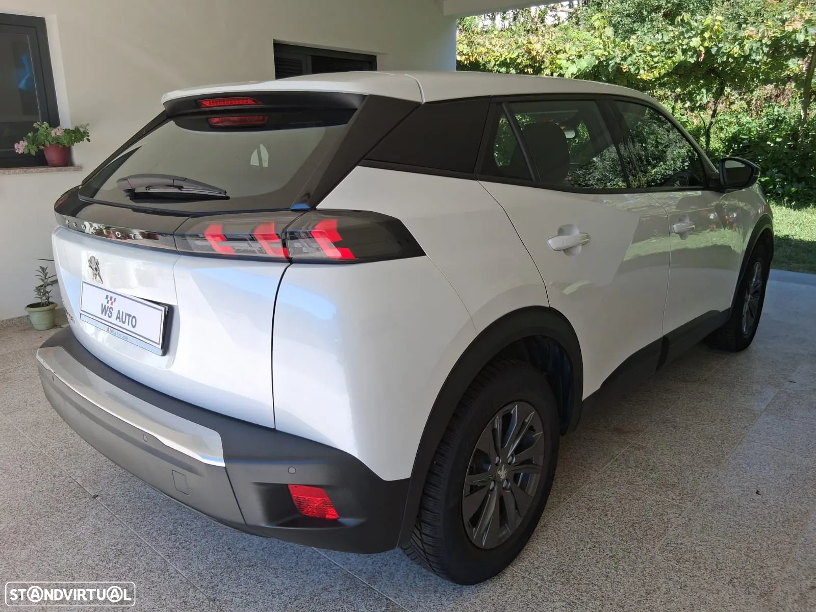 Peugeot e-2008 50 kWh Active - 6
