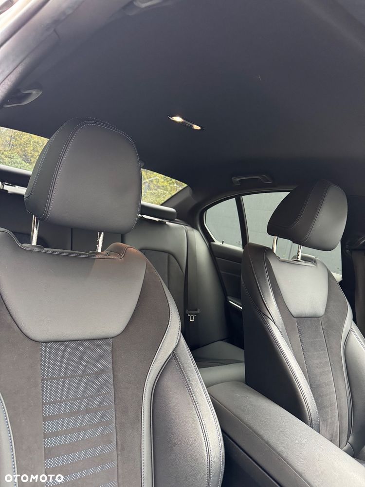 BMW Seria 3 320d M Sport Shadow - 11