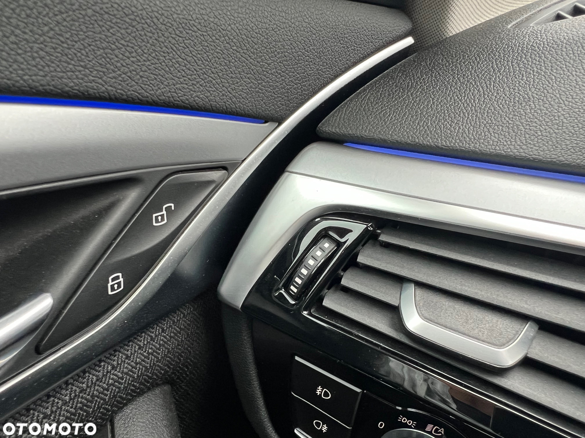 BMW Seria 5 520i Luxury Line - 14