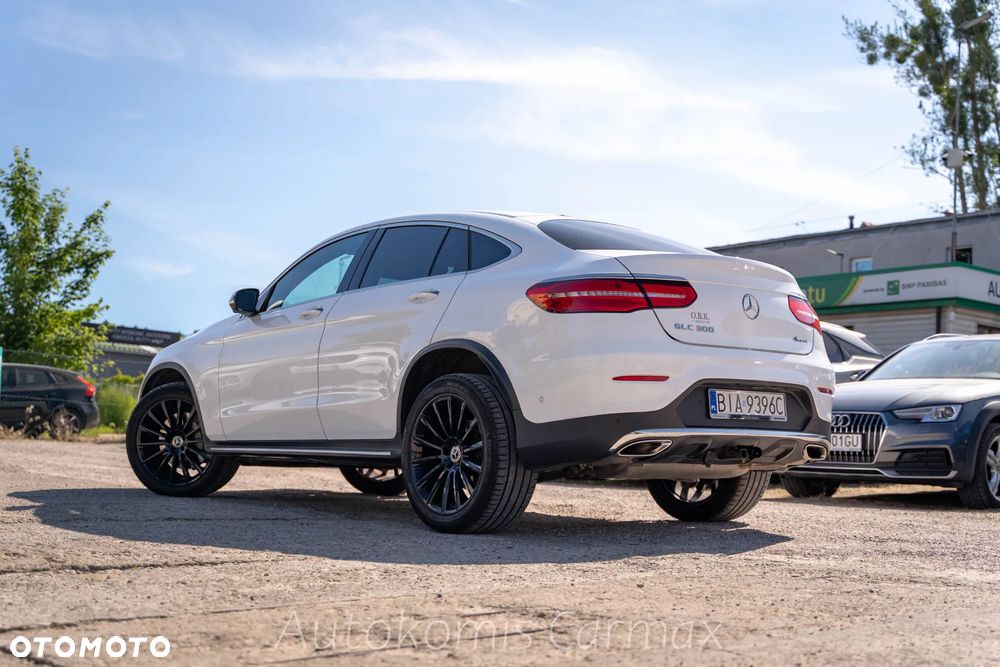 Mercedes-Benz GLC 300 4Matic 9G-TRONIC - 11