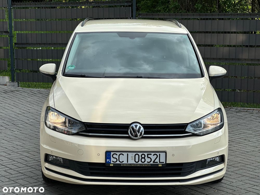 Volkswagen Touran - 4