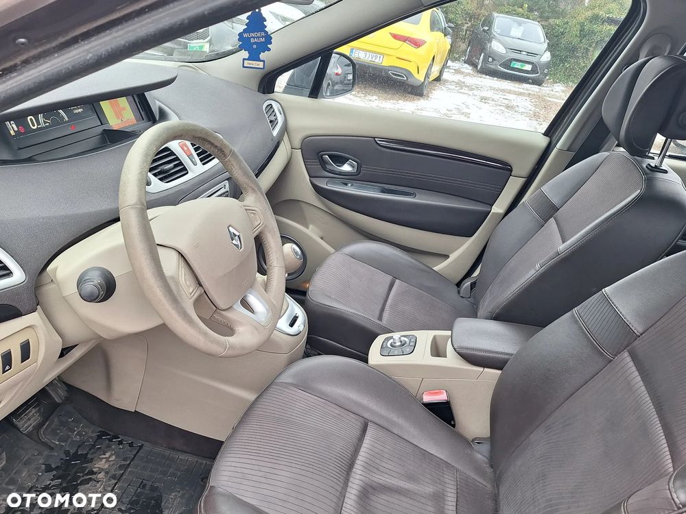 Renault Grand Scenic Gr 1.9 dCi Luxe Privilege - 12