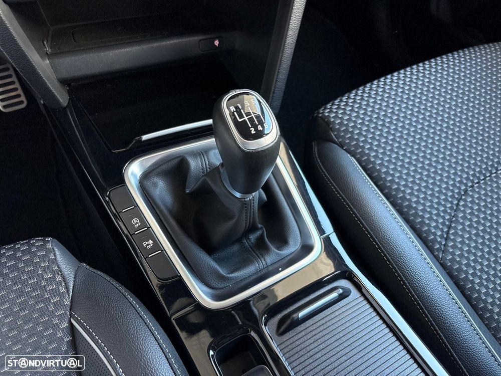 Kia Ceed SW 1.6 CRDi TX+SRF - 41