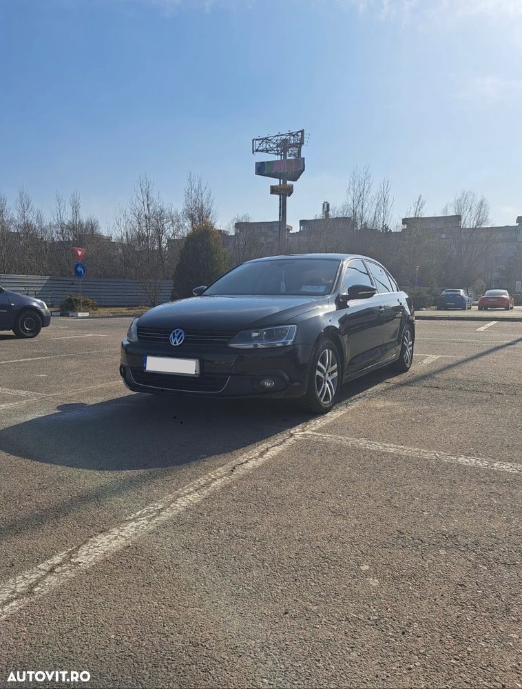 Volkswagen Jetta 1.6 TDI DPF Comfortline - 1