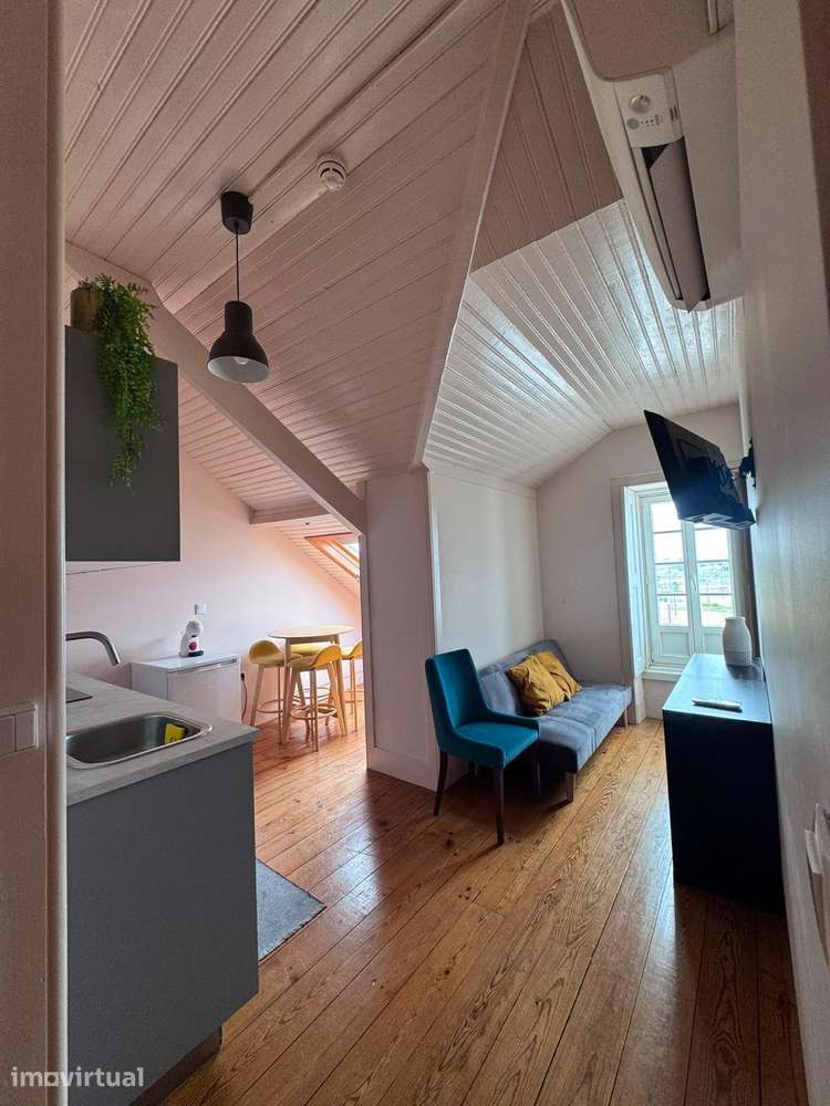 T1 na Casa Azul - Arte Nova. Luz, água e internet, incluídos na renda - Grande imagem: 4/10